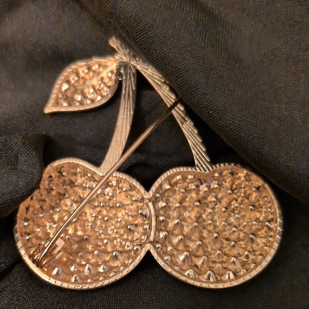 Source Unknown Vibrant Cherry Brooch With Red And… - image 2